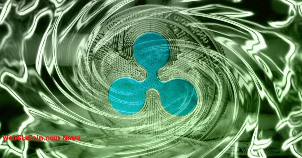 CoinMarketCap mô tả Ripple XRP là một loại tiền điện tử mạo danh