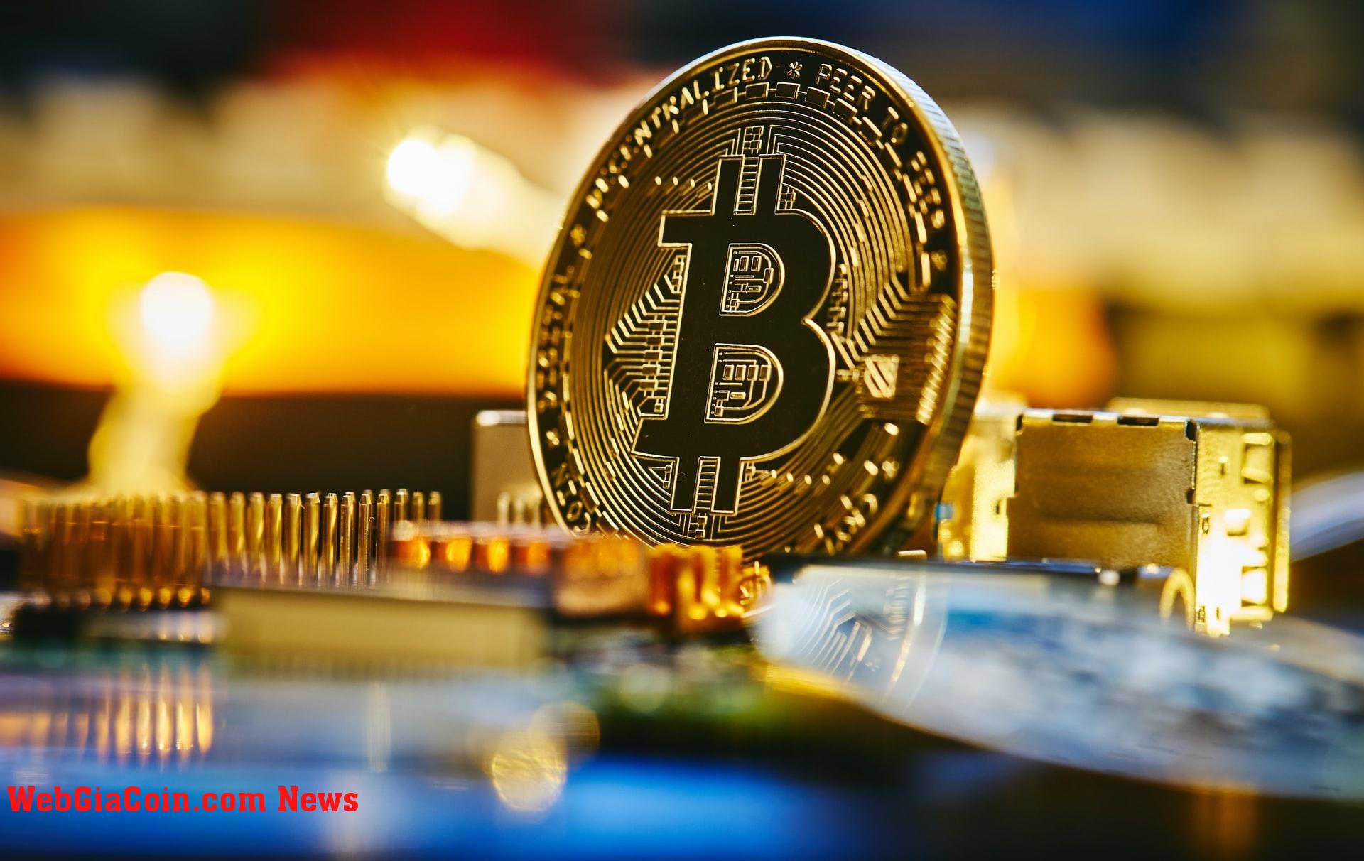 Bitcoin phá vỡ 30 nghìn đô la, nhưng giá có thể thu hút sự mua vào dài hạn không?