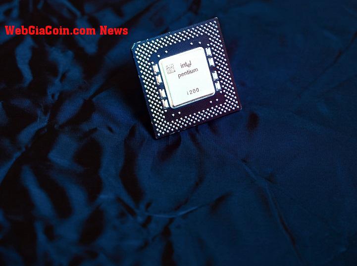 Intel tăng gấp đôi số chip, ký hợp đồng 30 tỷ USD xây dựng nhà máy mới