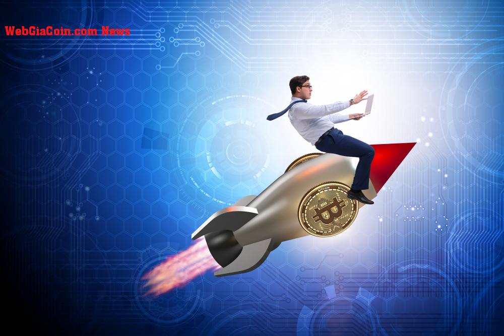 Giá bitcoin bắt đầu tăng giá trở lại khi người mua nhắm mục tiêu mức cao mới hàng tháng