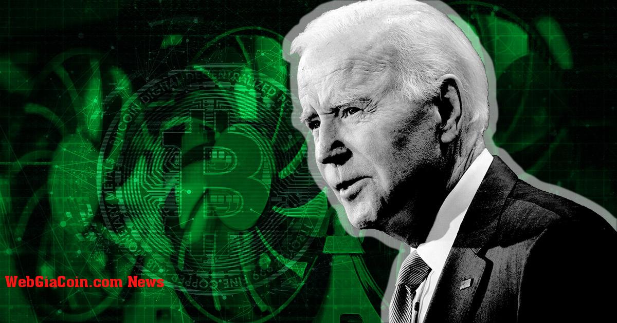 Bước đi táo bạo của Biden: Nhà Trắng muốn các máy khai thác tiền điện tử trả 30% thuế biến đổi khí hậu