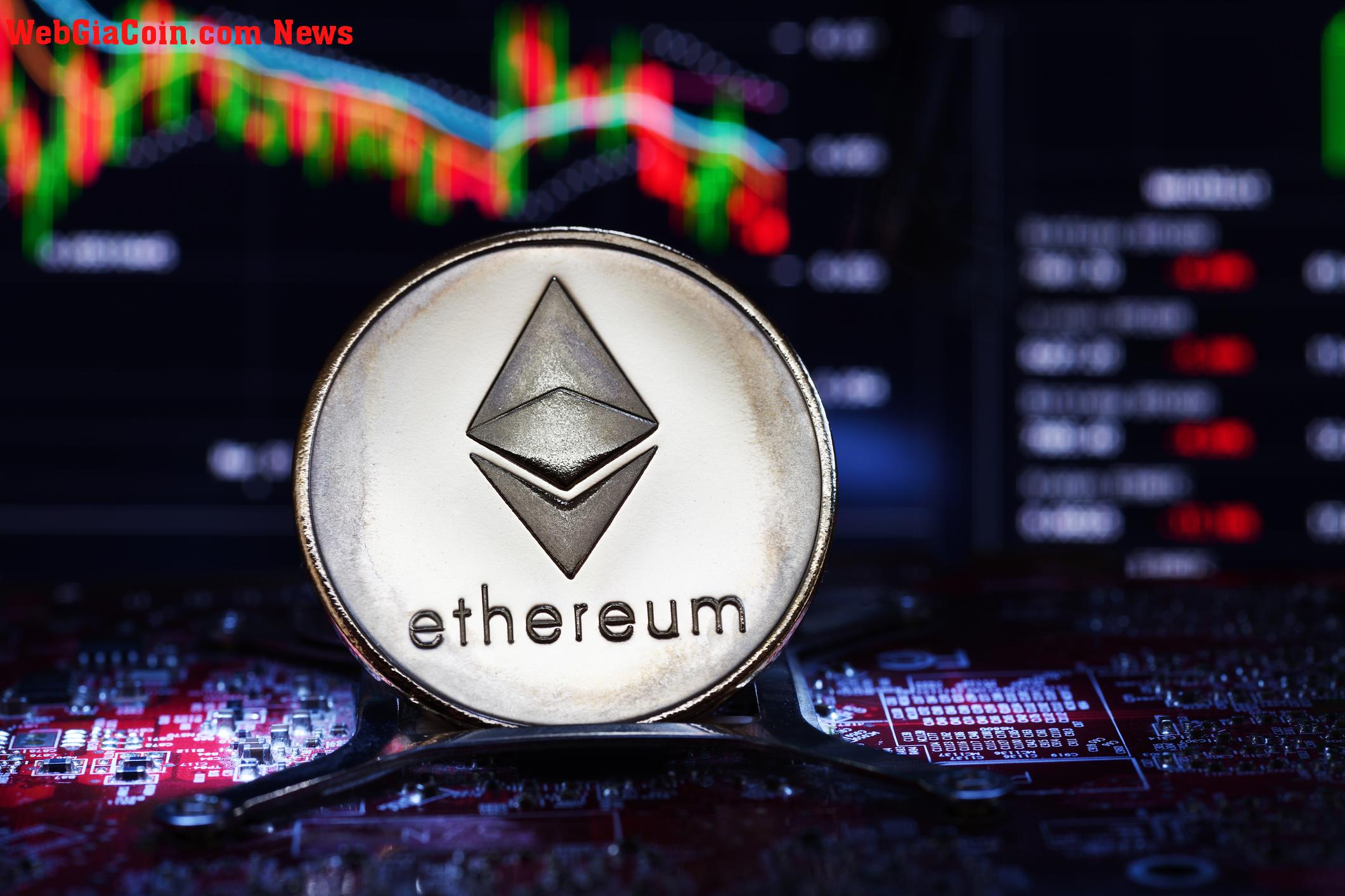 Fidelity ủng hộ Ethereum: những người chơi lớn nhất của Phố Wall đặt cược vào số 2 của Crypto