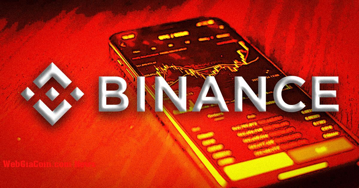 Binance ghi nhận dòng tiền chảy ra nhẹ khi một giám đốc điều hành hàng đầu khác bỏ trốn