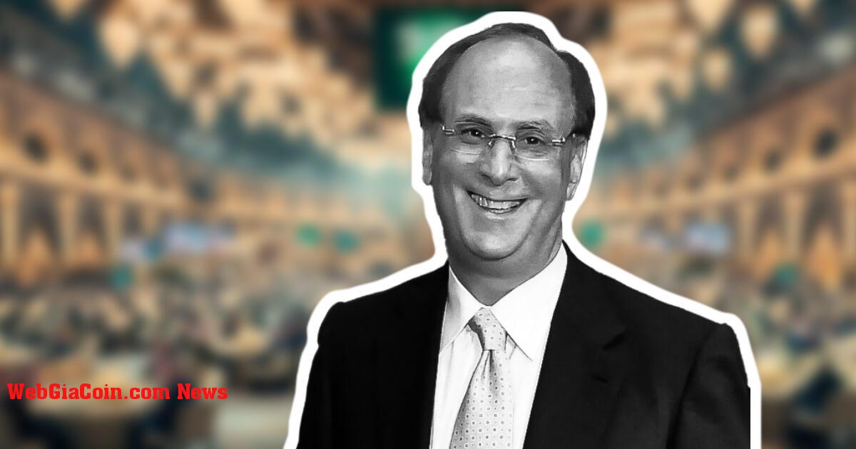 Larry Fink, Jamie Dimon và các nhân vật tài chính nặng ký khác khám phá các xu hướng kinh tế tại Davos in the Desert