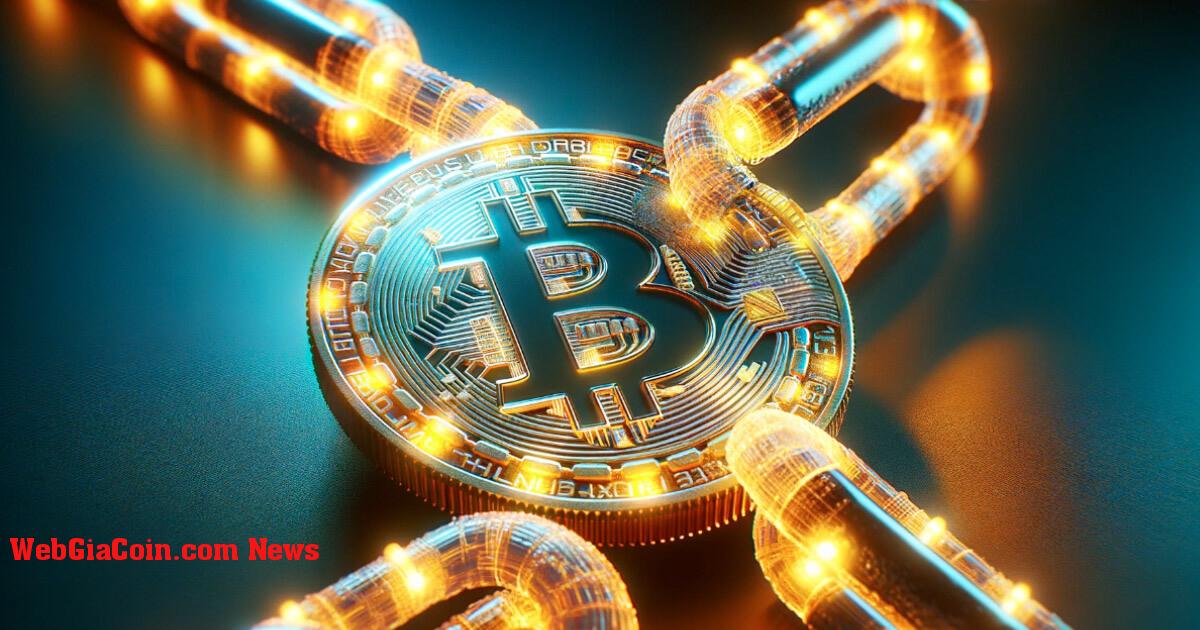 Tại sao có quá nhiều Bitcoin cũ và được lưu trữ đang di chuyển nhưng UTXO và nền tảng giao dịch vẫn không bị ảnh hưởng?