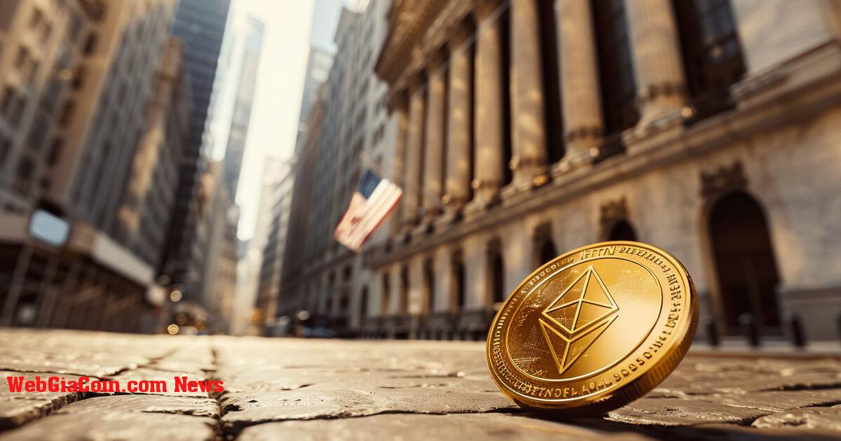 Các nhà phân tích của Bloomberg điều chỉnh tỷ lệ phê duyệt ETH ETF lên 75% trong bối cảnh có tin đồn về việc SEC đảo ngược