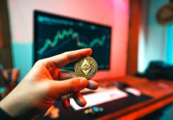 giá bitcoin: Ethereum phải đối mặt với những chấn động thị trường khi Celc bán 1 tỷ USD ETH