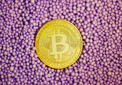 giá bitcoin: Bitcoin có thể biến động lên 200.000 đô la vào giữa năm 2025 trong bối cảnh giá giảm 