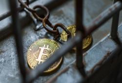 giá bitcoin: Nhà điều hành nền tảng giao dịch tiền điện tử BTC-e nhận tội rửa tiền ở Mỹ