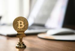 giá bitcoin: Bitcoin ETF của BlackRock ghi nhận dòng tiền ròng hàng ngày đầu tiên sau 3 tuần: những điều cần biết