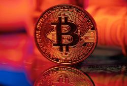 giá bitcoin: Bitcoin trượt xuống dưới 100.000 đô la và tỷ lệ tài trợ phản ánh nỗi sợ hãi