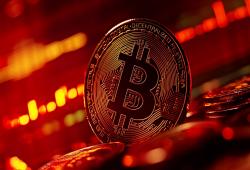 giá bitcoin: Thanh lý tiền điện tử phá vỡ 700 triệu đô la khi Bitcoin giảm xuống còn 95.000 đô la