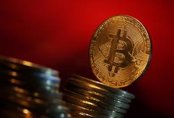 giá bitcoin: Nhu cầu về Bitcoin ETF tăng trở lại vào năm 2025: nguyên nhân nào thúc đẩy sự biến động này?