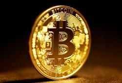 giá bitcoin: Bitcoin đạt mức quá bán cao nhất kể từ tháng 8 năm 2024 - Liệu có sự phục hồi nào không?