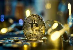 giá bitcoin: Các nhà đầu tư đổ xô vào: Lãi suất mở Bitcoin đạt mức cao nhất mọi thời đại khi giá gần 112.000 đô la