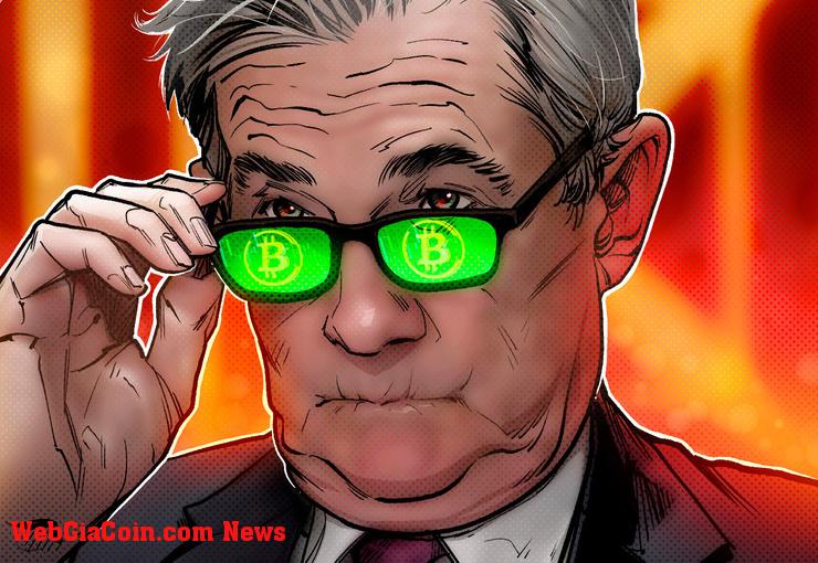 Giá bitcoin giữ 17 nghìn đô la vào bài phát biểu của Fed Powell khi GBTC nhảy vọt lên mức cao nhất trong nhiều tháng